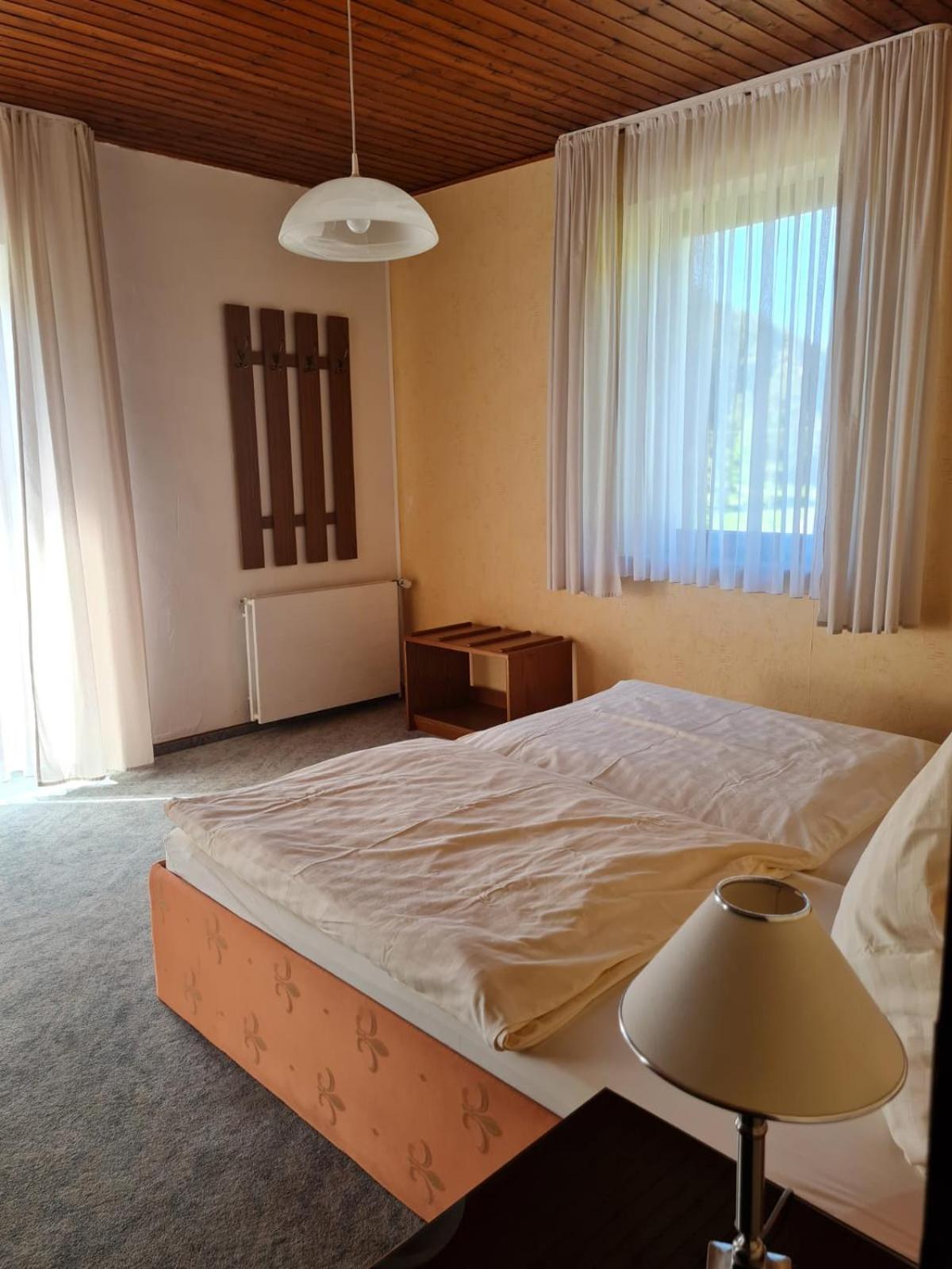 Waldpension Rabeneck ヴァイシェンフェルト エクステリア 写真